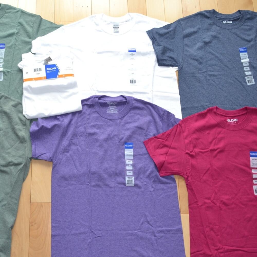 NWT Gildan Short Sleeve Tee T-Shirt Lot Bundle Size Medium - Picture 3 of 6